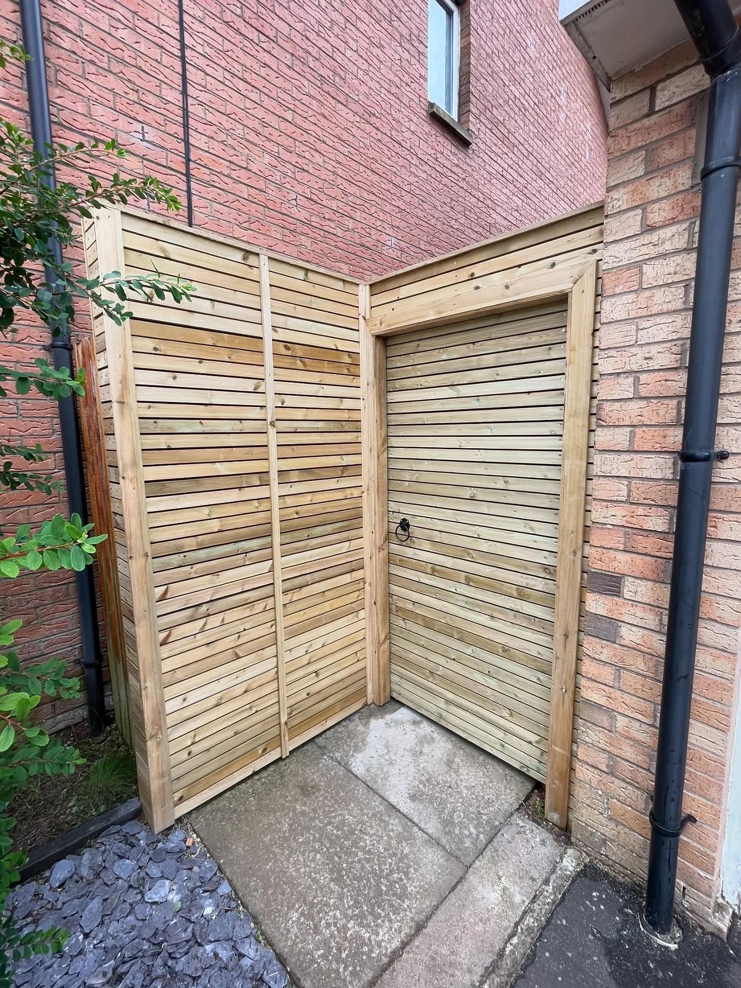 Glasgow Fencing Contractors team working on fencing and decking projects in Greater Glasgow